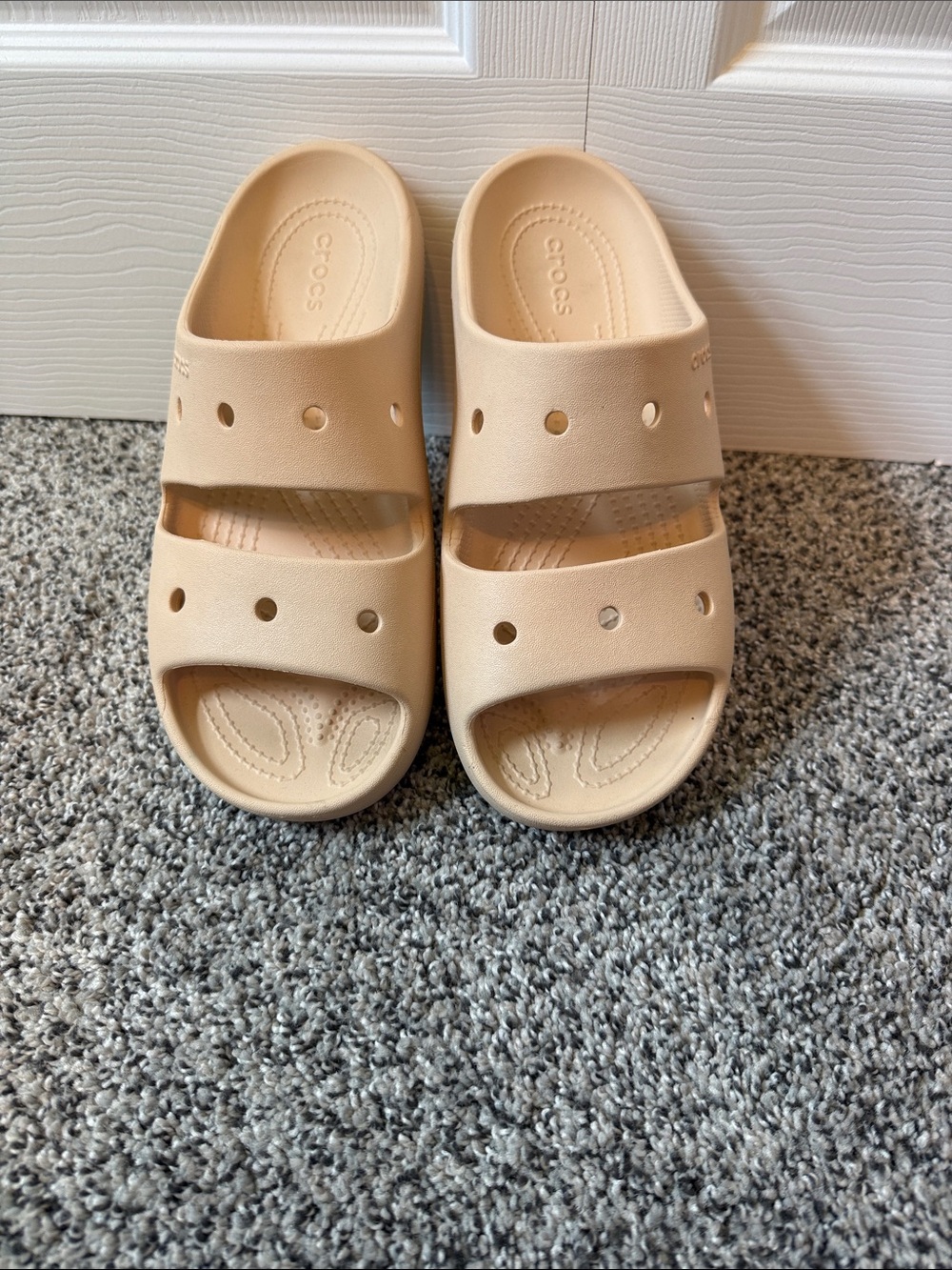 Crocs M7/W9 Light Beige Excellent Condition